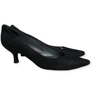 Staurt weitzman black pumps
